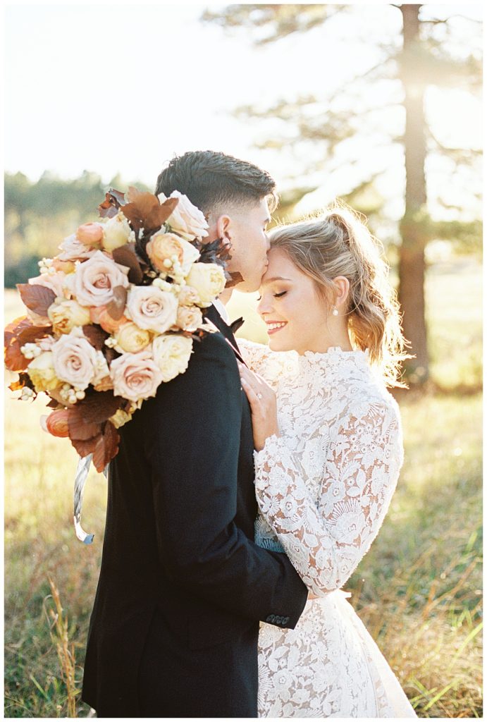 Fall Wedding Inspiration | Ashlynn Miller Photography | Luxury Wedding Photographer | North Carolina | Charleston 