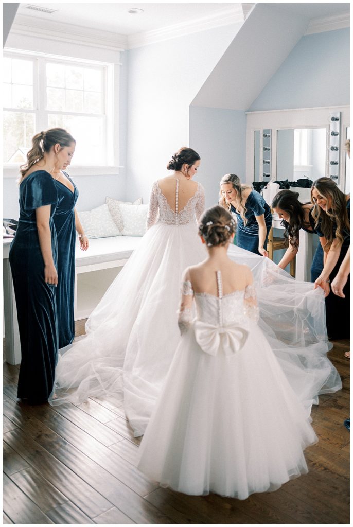 Snowy North Carolina Wedding | Ashlynn Miller Photography | North Carolina Film Photographer | Wedding Photographer | Charleston Wedding Photographer