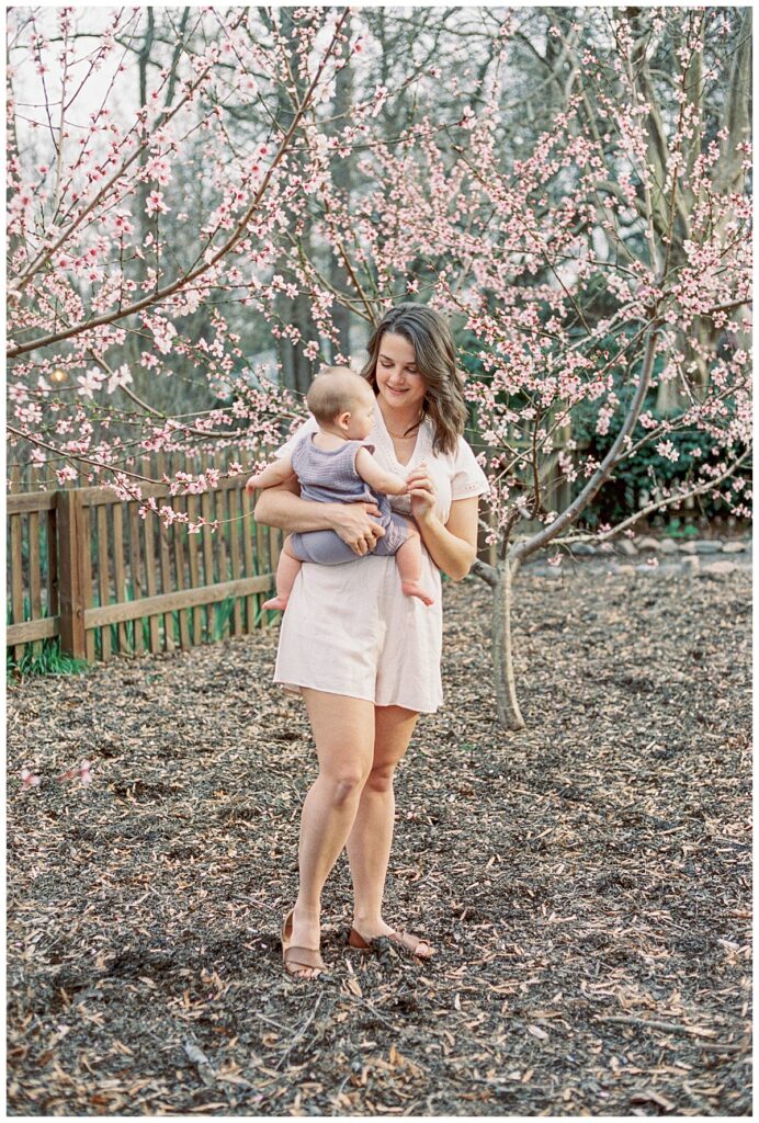 Springtime Garden Portraits | Ashlynn Miller Photography | Raleigh, North Carolina